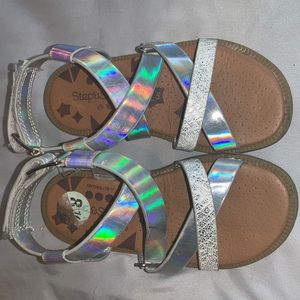💵4/$10💵 comfy little girl's holographic sandals
